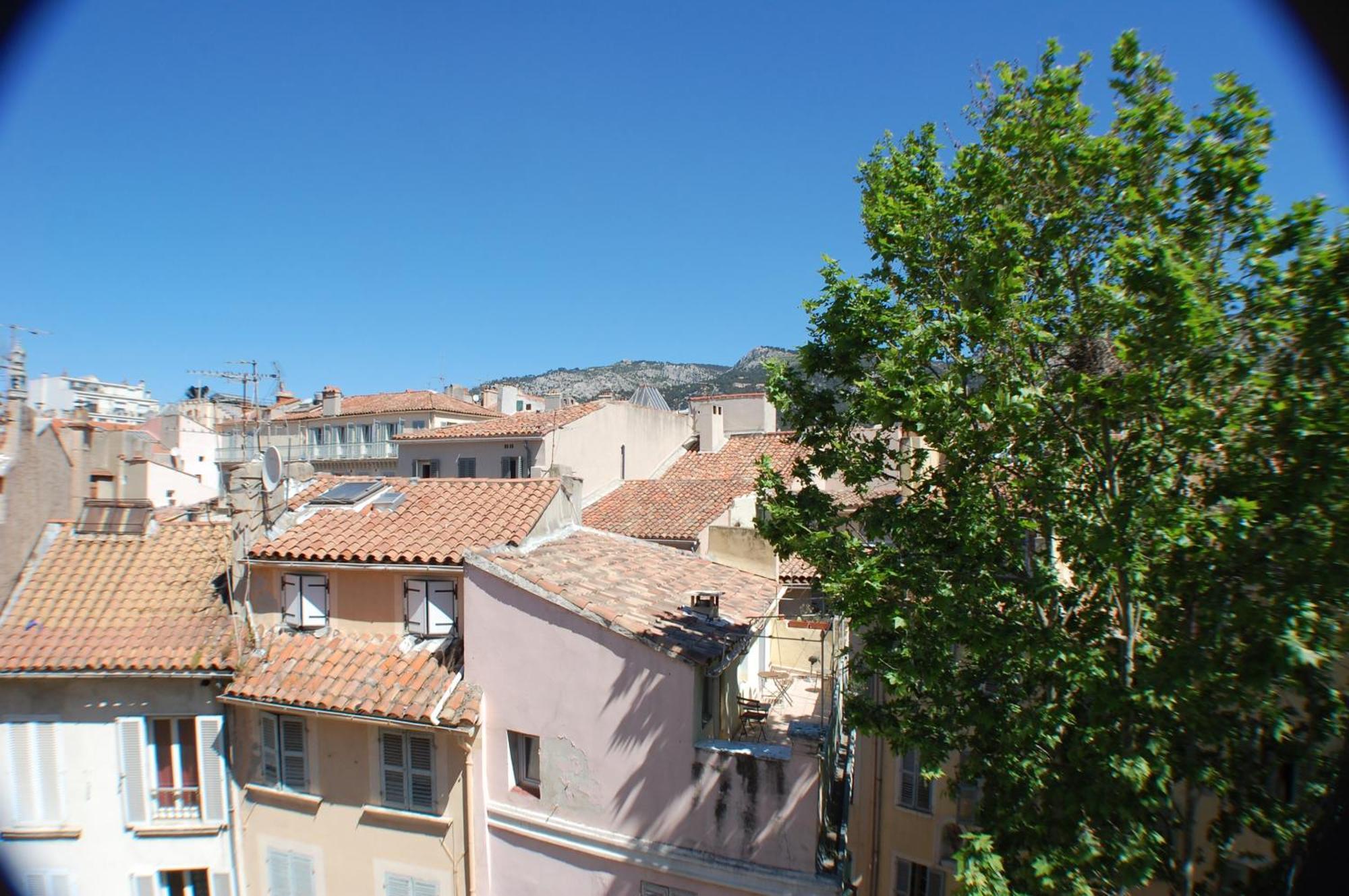 Proche Opera Et Gare Toulon